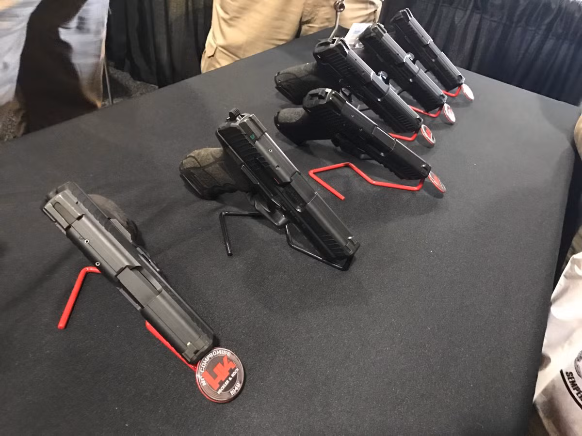 Các mẫu súng lục do Heckler &amp; Koch chế tạo. Đây là những mẫu súng lục hàng đầu thế giới. Ảnh: Business Insider