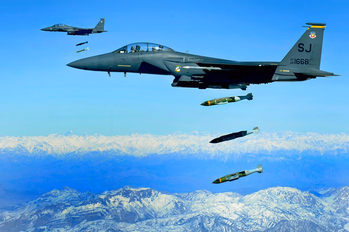 Bao tap sa mac: Chien dich dinh hinh chien tranh hien dai