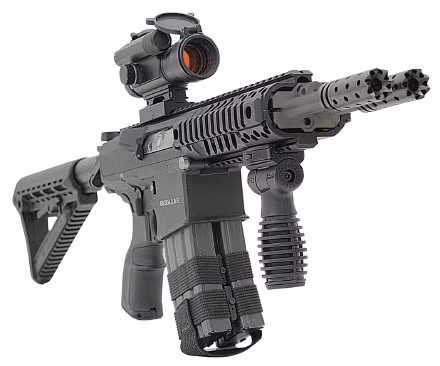 Súng sử dụng hộp tiếp đạn kép chứa 30 viên mỗi hộp. Cỡ đạn 5,56 x 45mm tiêu chuẩn NATO. Nguồn ảnh: Pinterest