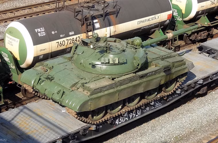 Hiện vẫn chưa rõ số lượng tăng T-62M được chuyển trong đợt này. Nguồn ảnh: Monitoring