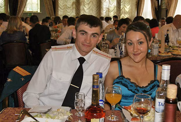 Còn nhớ hồi tháng 03/2016 thành viên Spetsnaz Prokhorenko Alexander, trong một nhiệm vụ chiến đấu gần Palmyra đã bị các phiến quân IS bao vây. Để tránh trở thành tù nhân của các chiến binh thánh chiến, đã gọi hỏa lực bắn thẳng về vị trí của mình. Nguồn ảnh: defence.ru