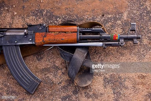 Không phải bom hạt nhân, thứ vũ khí hủy diệt hàng loạt đúng nghĩa nhất từng được Liên Xô chế tạo lại là AK-47, mẫu súng trường tấn công huyền thoại của nước này và nó còn là thiết kế súng thành công nhất trong lịch sử nhân loại. Nguồn ảnh: Gettyimg.