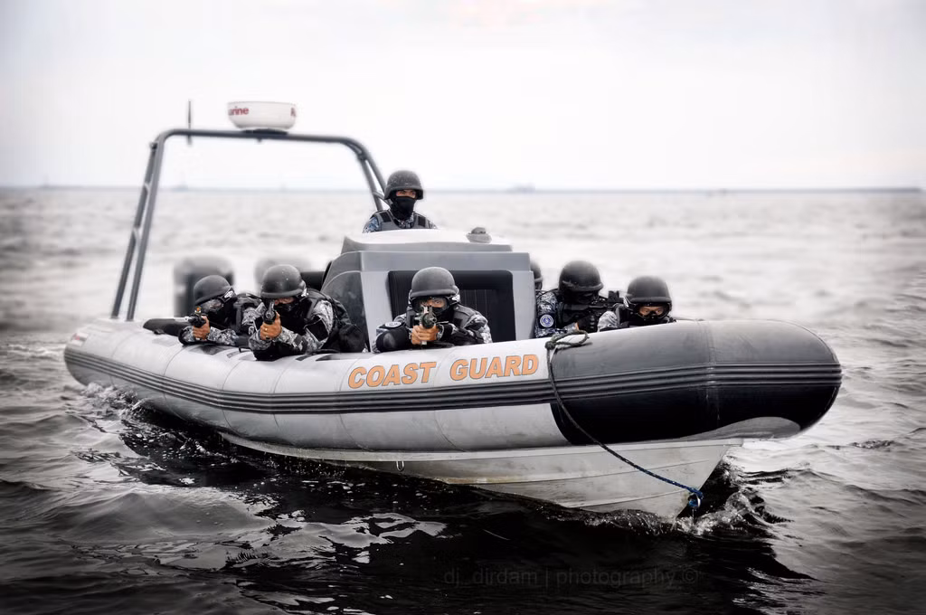 Dang long trang bi cua luc luong bao ve bo bien Philippines-Hinh-2