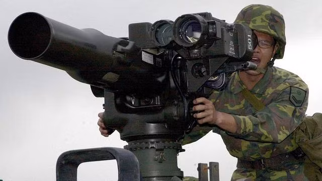 Tên lửa chống tăng BGM-71 TOW được sử dụng khá rộng rãi trong nhiều cuộc xung đột trên thế giới, trong đó có chiến trường Việt Nam. Ngày nay, tên lửa TOW vẫn còn được sử dụng trong quân đội nhiều nước trên thế giới. Nó vẫn là vũ khí chống tăng chủ lực của nhiều quốc gia. Ảnh: Sina