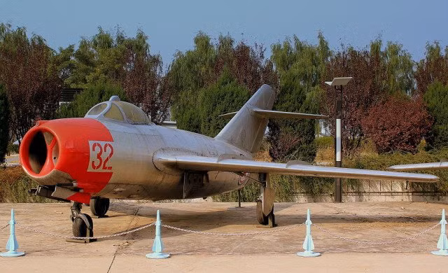 Giai ma gay "soc" chiec F-86 dau tien roi vao tay Lien Xo-Hinh-2