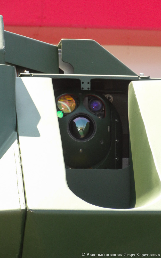 Xe được trang bị nhiều hệ thống cảm biến và camera hiện đại cho phép xe có thể phát hiện và tiêu diệt chính xác mục tiêu. Nguồn ảnh: i-korotchenko