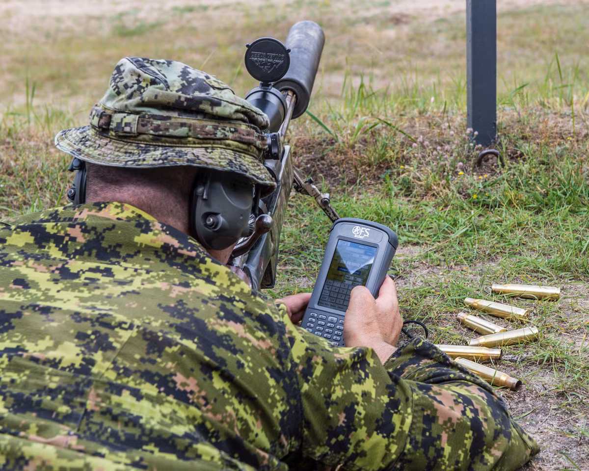 Theo World Guns, TAC-50 được chế tạo vào những năm 1980. Nó thuộc loại súng bắn tỉa tầm xa hạng nặng được thiết kế để phá hủy phương tiện chiến tranh của đối phương và con người. Ảnh: Flickr.