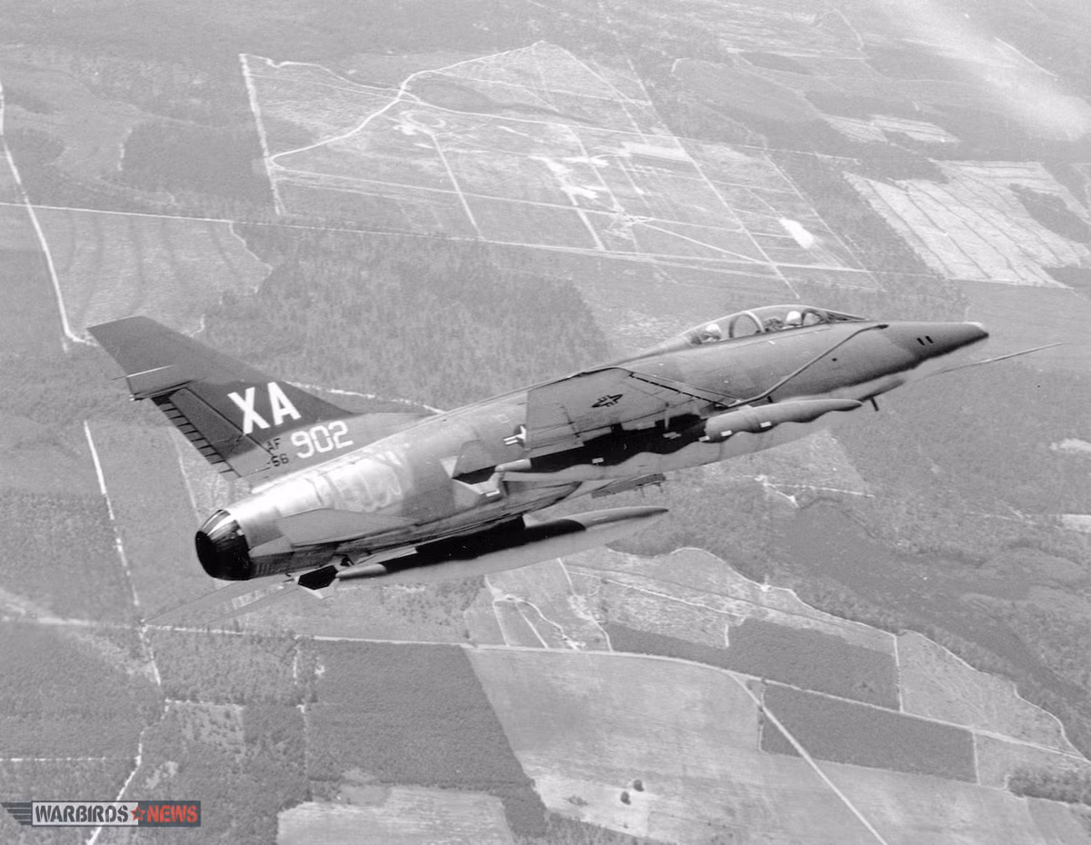Tiếp theo là những chiếc F-100 Super Sabre với tổng số 243 chiếc rơi trong chiến tranh Việt Nam, trong đó có 198 chiếc rơi trong khi giao tranh và số còn lại bị loại khỏi vòng chiến đấu do tai nạn hoặc hỏng hóc. Nguồn ảnh: Warbirds.