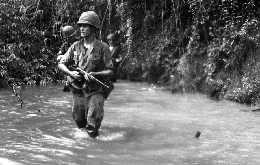 Theo thống kê của Quân đội Mỹ, có tới khoảng 80.000 binh lính Mỹ đồn trú tại Việt Nam bị mắc sốt rét và hàng chục vạn người khác mang trong mình mầm bệnh sốt rét rừng nhưng chưa tái phát, có thể gây hậu quả rất lớn khi họ về già, thể lực không còn sung mãn. Nguồn ảnh: Stri.