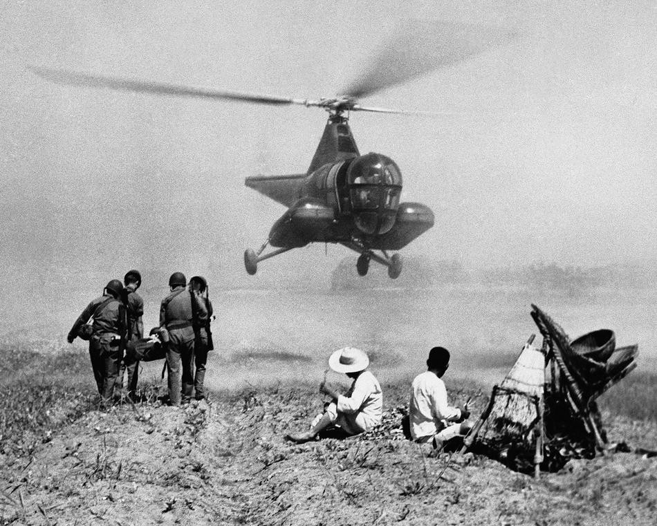 Đây cũng là cuộc chiến tranh đầu tiên có sự tham gia của trực thăng với quy mô lớn. Nguồn ảnh: Foto.