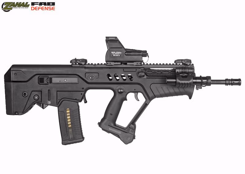 CTAR-21 sử dụng cơ chế nạp đạn bằng khí nén với hệ thống trích khí dài và khóa nòng xoay, có khả năng chọn chế độ bắn sử dụng loại đạn 5.56×45mm NATO và các loại hộp đạn dạng STANAG. Ống trích khí nằm phía trên nòng súng và hoàn toàn nằm trong thân súng. khóa nòng xoay với 7 móc khóa viên đạn cố định vào vị trí. Nguồn ảnh: AR15