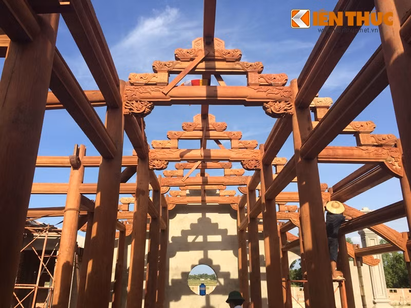 Năm 2014, chùa được phục dựng lại dựa trên nền chùa cũ và thiết kế theo lối chùa cổ thời nhà Trần. Ảnh: PVHTT huyện Lệ Thủy