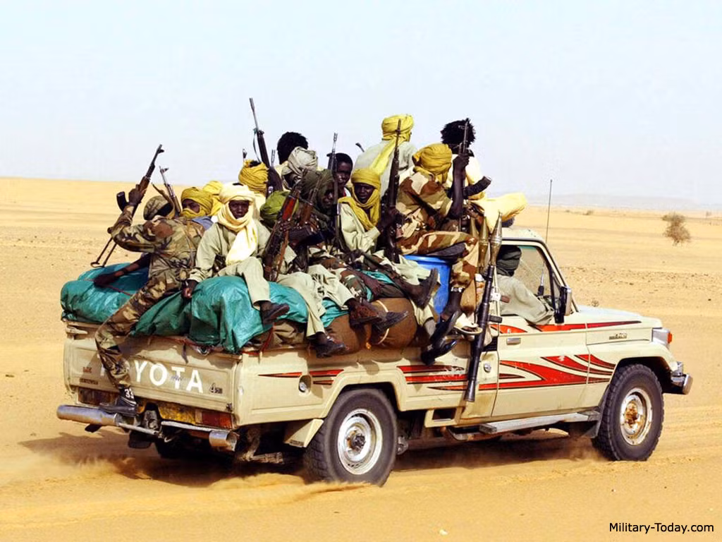 Land Cruise thường được sử dụng để lắp súng máy hạng nặng 12,7 mm, hoặc pháo phòng không 23 mm. Tuy nhiên, việc phiến quân, các nhóm nổi dậy, khủng bố IS sử dụng rất nhiều loại xe này khiến danh tiếng của nó bị tổn hại nghiêm trọng. Ảnh: Military Today.