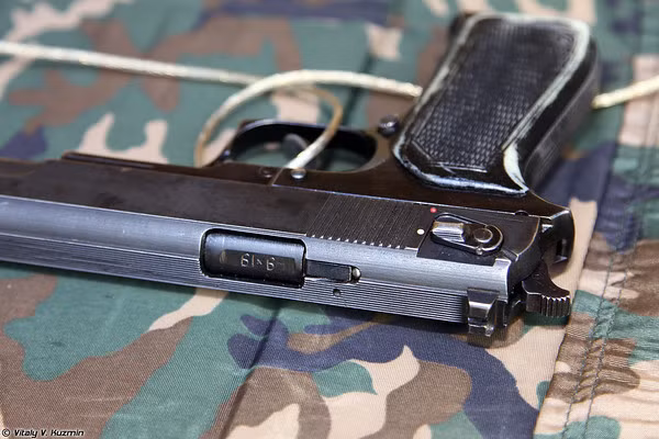 Tùy vào từng loại nòng và từng loại đạn mà khẩu súng này sẽ có tầm bắn và độ chính xác khác nhau. Trên thế giới hiện nay, ít có khẩu súng nào có khả năng vượt qua khẩu OTs-27 về độ "ăn tạp", tất nhiên là trừ những khẩu súng được "độ" lại. Nguồn ảnh: War.