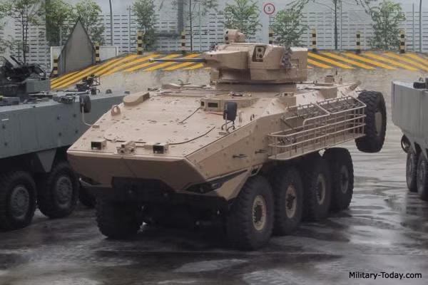 Công nghiệp quốc phòng Singapore được đánh giá có công nghệ phát triển hàng đầu khu vực Đông Nam Á. Đặc biệt, tập đoàn Singapore Technologies Kinetics đã phát triển thành công nhiều mẫu xe thiết giáp chở quân hiện đại. Ảnh: Military Today