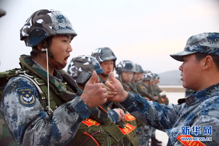 Với các trang thiết bị hiện đại, lực lượng Quân đoàn dù 15 có khả năng triển khai đến bất cứ vùng đất nào trên lãnh thổ Trung Quốc chỉ trong vòng 48 tiếng. Nguồn ảnh: News.