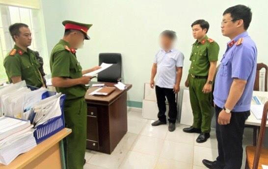 4. Đánh đúng, đánh trúng nhiều đường dây tội phạm tham nhũng, kinh tế lớn. Qua đó, góp phần củng cố niềm tin của nhân dân, góp phần lập lại trật tự, kỷ cương trong công tác quản lý kinh tế - xã hội. (Ảnh minh họa)