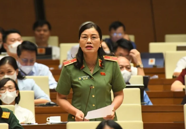 Thiếu tướng Nguyễn Thị Xuân cho biết, bản thân sẽ không ngừng học tập, rèn luyện, kế thừa kinh nghiệm của các thế hệ đi trước xây dựng tinh thần đoàn kết, quyết tâm thực hiện thắng lợi mọi nhiệm vụ chính trị được Đảng và nhân dân giao phó.