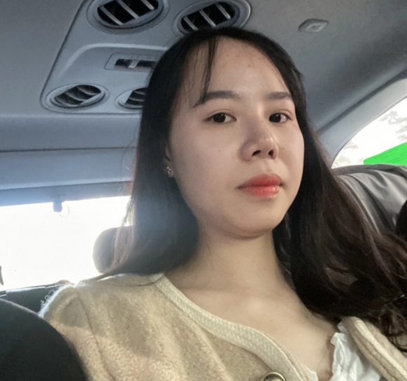  "Tú bà" sinh viên 23 tuổi điều hành đường dây mại dâm giá 2.000 USD/lần: Đầu tháng 1/2023, Công an TP.Hà Nội bắt người bị giữ trong trường hợp khẩn cấp đối với Hoàng Thị Nhật Lệ (SN 2000; quê ở tỉnh Cao Bằng; trú tại quận Cầu Giấy, TP.Hà Nội) về hành vi "Môi giới mại dâm". Theo kết quả điều tra, đối tượng Hoàng Thị Nhật Lệ thường xuyên sử dụng tài khoản Zalo cá nhân "Hini Nguyễn và Luna" lập ra các hội nhóm để kết nối, trao đổi với người bán dâm và người mua dâm ở nhiều tỉnh, thành trong cả nước để môi giới mại dâm. 