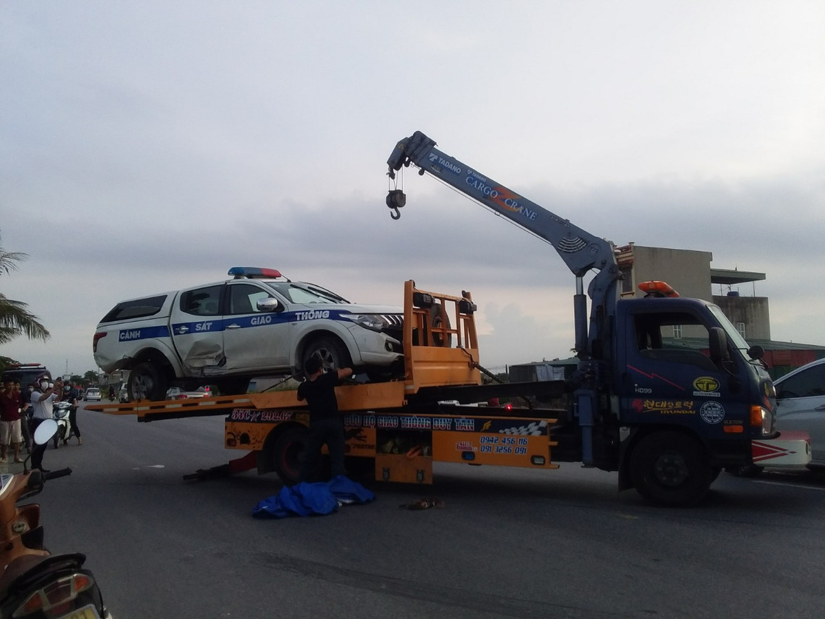 Vụ va chạm đã dẫn đến tai nạn giao thông khiến nữ sinh tử vong. Lực lượng chức năng tiến hành kiểm tra nồng độ cồn đối với lái xe Vũ Thành C. xác định không có nồng độ cồn trong cơ thể.