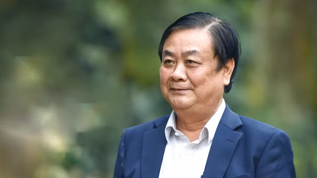 Bộ trưởng Bộ Nông nghiệp và Phát triển nông thôn Lê Minh Hoan trúng cứ tại Đồng Tháp; được 424.028 phiếu, đạt tỷ lệ 78,82% số phiếu hợp lệ.