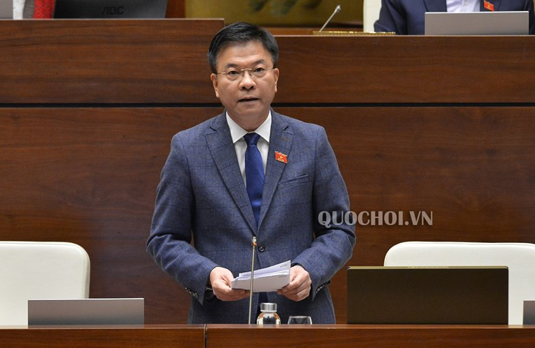 Bộ trưởng Bộ Tư pháp Lê Thành Long trúng cử tại Kiên Giang; được 284.433 phiếu, đạt tỷ lệ 75,25% số phiếu hợp lệ.