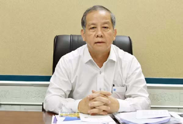 Chu tich UBND tinh Thua Thien Hue viet tam thu truoc khi thoi chuc vu