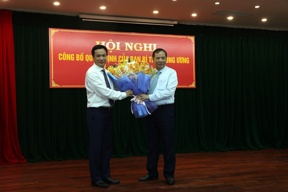 Tháng 6/2021: Hội đồng bầu cử Quốc gia công bố trúng cử Đại biểu Quốc hội khóa XV.