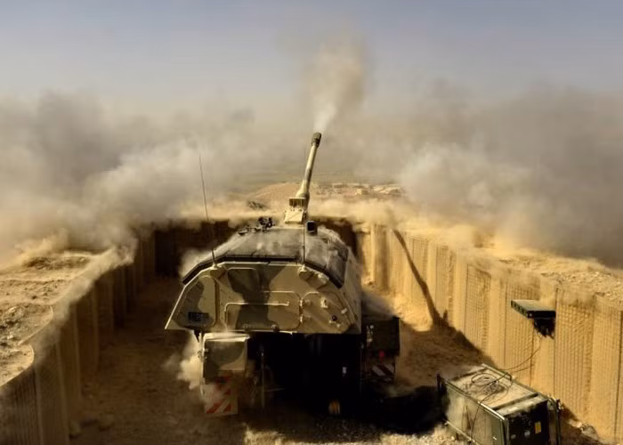 Tuy vậy, ngôi vương của pháo Đức đang bị đối thủ Coalition-SV có tầm bắn lên đến 70 km và tốc độ bắn 23 phát/phút đe dọa.