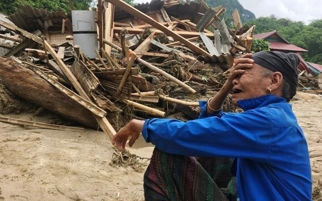 Thống kê từ UBND huyện Mường Lát, toàn huyện có 3 người chết, 31 hộ có nhà bị thiệt hại hoàn toàn, hơn 100 ngôi nhà bị hư hỏng một phần. Gần đến thềm năm học mới, nhưng có 9 trường học bị thiệt hại, hư hỏng tại các xã: Mường Chanh, Quang Chiểu, Pù Nhi, Tam Chung, Trung Lý, Nhi Sơn và thị trấn Mường Lát.