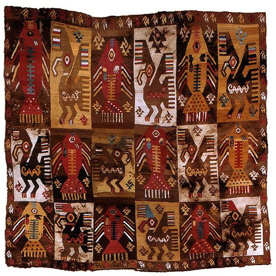 Các chuyên gia cho hay người Chimu thực hiện các lễ hiến tế trẻ em từ 4 -14 tuổi nhằm tôn vinh các vị thần, cầu xin họ che chở, giúp mưa thuận gió hòa để có cuộc sống ấm no, bình yên.