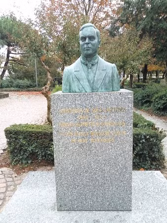 Ông Mendes được một số đồng nghiệp, người thân giúp đỡ. Nhờ vậy, chỉ trong thời gian ngắn, ông đã cấp khoảng 30.000 hộ chiếu cho người Do Thái.