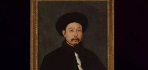 Ngày nay, bức tranh mà Lang Thế Ninh âm thâm vẽ không để ai biết được lưu giữ tại Bảo tàng Nghệ thuật Đương đại Ngân Xuyên. Theo đó, công chúng có thể chiêm ngưỡng dung mạo của hoàng đế Càn Long có một số khác biệt so với nhiều bức tranh khác.