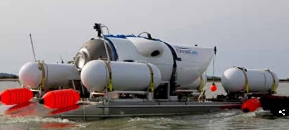 Theo quy định của OceanGate, những người tham gia tour thám hiểm xác tàu Titanic phải đủ 18 tuổi, sức khỏe tốt để có thể leo trèo, mang vác vật nặng và được tiếp cận xác tàu bằng cách ngồi trong tàu lặn chuyên dụng. OceanGate cũng đã làm việc với NASA để thiết kế chiếc tàu lặn này, có thể chở 5 người một lúc.