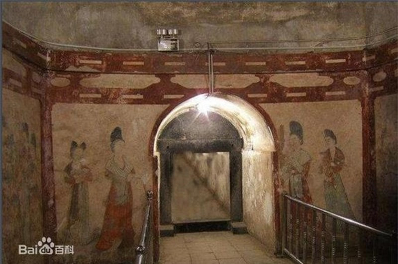 Vào năm 1960, các nhà khảo cổ phát hiện lăng mộ của một công chúa nhà Đường ở tỉnh Thiểm Tây, Trung Quốc. Căn cứ vào các cổ vật và văn bia trong mộ cổ, họ xác định được danh tính chủ nhân ngôi mộ là công chúa Vĩnh Thái Lý Tiên Huệ.