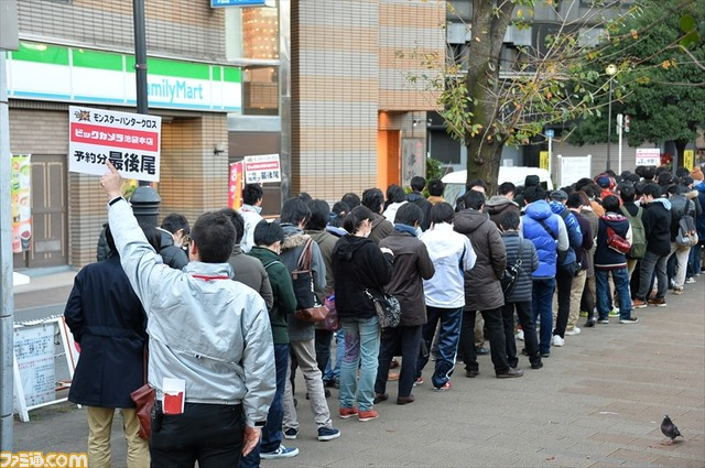 Một vài chuyên gia khác nhận định, văn hóa xếp hàng của người Nhật Bản có thể xuất phát từ tinh thần kiên nhẫn vượt qua mọi khó khăn, thử thách của ninja từ xa xưa.