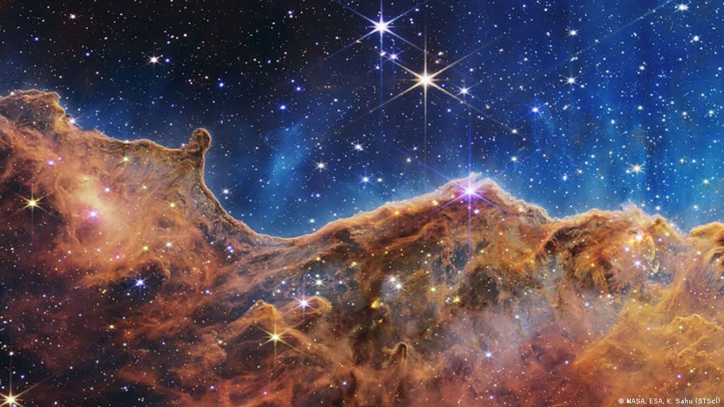 Điều này có ý nhĩa quan trọng đối với giới thiên văn bởi các cụm sao cầu là dạng vật thể cổ xưa xuất hiện gần tâm các thiên hà như một dạng vệ tinh, chứa những ngôi sao già hơn rất nhiều so với các cụm sao phân tán, nhiều ngôi sao thậm chí xấp xỉ tuổi của vũ trụ.