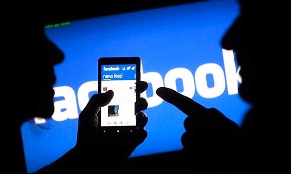 Ha Noi: Len mang lam nhuc nguoi khac, 2 chi em bi khoi to