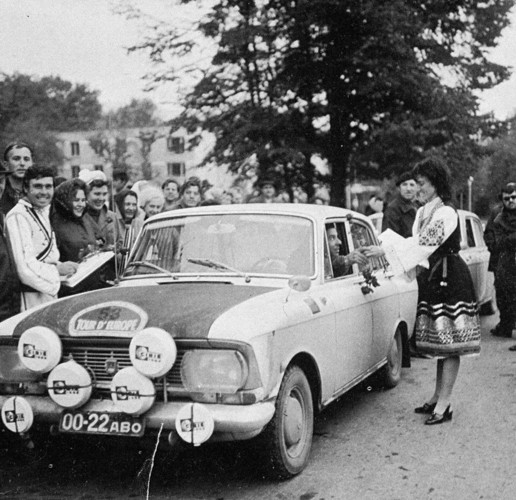 Tại giải Marathon Rally 1968, cả 4 xe của đội xe Liên Xô về vị trí thứ 4. Trong giải European Tour 1974, tay đua Liên Xô Stasis Brundza giành huy chương vàng khi lái chiếc xe Nga Moskvich-412.