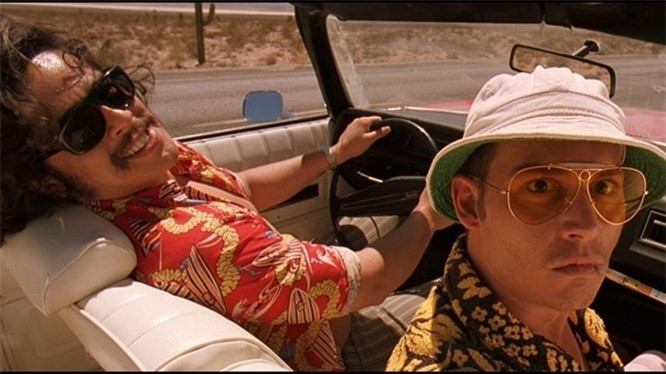 5. Oscar “Zeta” Acosta: Oscar Zeta Acosta là một luật sư, nhà văn và nhà hoạt động người Mỹ. Năm 1974, luật sư đã biến mất kì lạ tại Mexico. Con trai ông, Marco Acosta, có thể là người cuối cùng nói chuyện với cha mình. Vào tháng 5 năm 1974, Oscar gọi cho con trai và nói rằng ông sẽ đi trên một chiếc thuyền đầy tuyết trắng. Có tin đồn rằng Acosta vẫn còn sống và trốn ở Miami nhưng một thời gian sau, người bạn Hunter Thompson của ông đã viết một cáo phó. Theo Thompson, Oscar có vấn đề về ma túy. Tuy nhiên xác của ông không hề được tìm thấy.