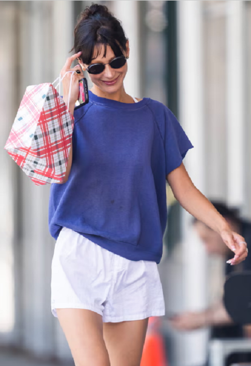 Ngắm nhìn các chân dài Hollywood đón nhận xu hướng thời trang này, hầu hết mọi người dành lời khen về sự thoải mái, cá tính và sự linh hoạt của món đồ.