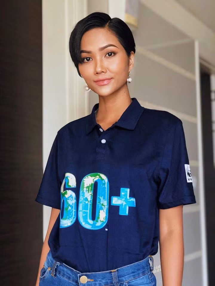 Người đẹp H'Hen Niê mang vẻ đẹp khác biệt khi đăng quang Hoa hậu Hoàn vũ Việt Nam 2017. Cô được đánh giá là hoa hậu nam tính nhất từ trước đến nay.