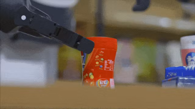 Sự hợp tác giữa Baidu Intelligent Cloud và Zhiyuan Robot tập trung vào giáo dục, cho phép các trường đại học và nhà nghiên cứu sử dụng AI để đào tạo robot. (Ảnh: sohu)