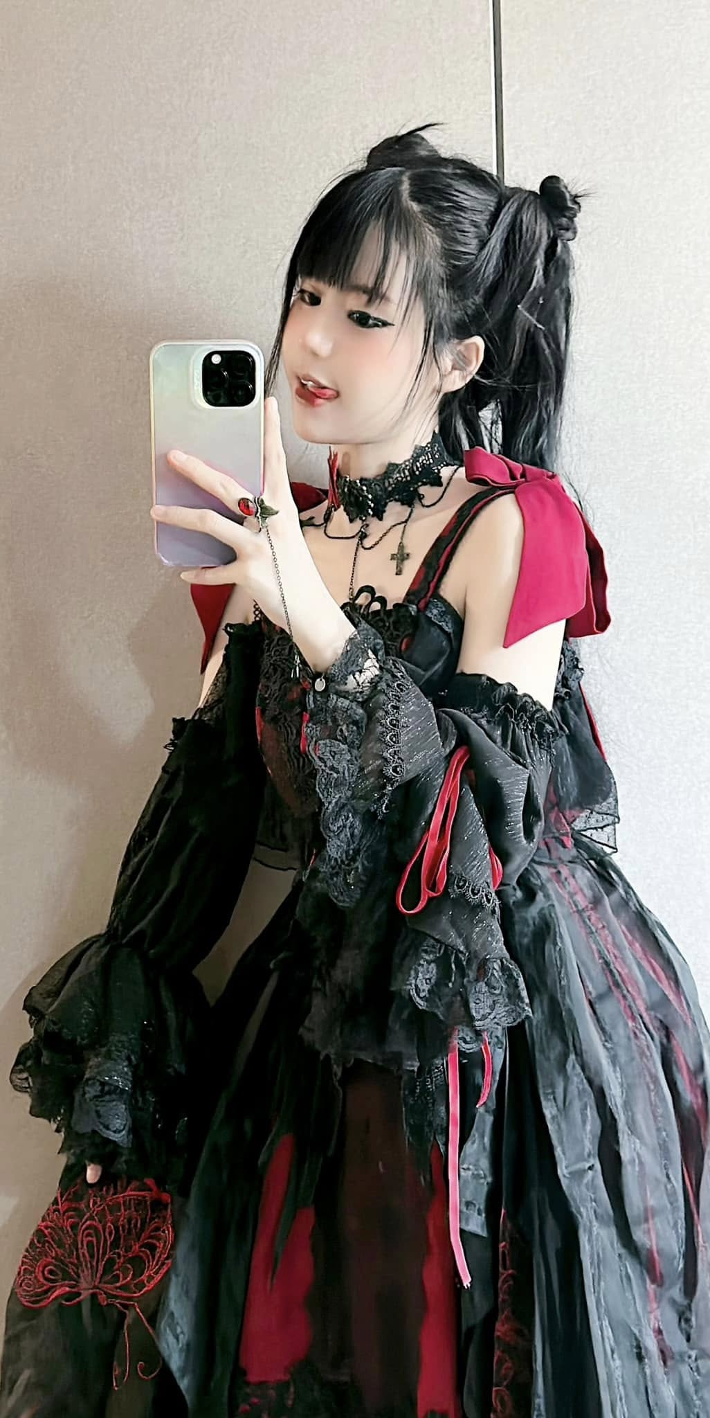 Sự chân thành và tự nhiên giúp cô có một lượng fan trung thành và yêu mến. (Ảnh: FBNV)