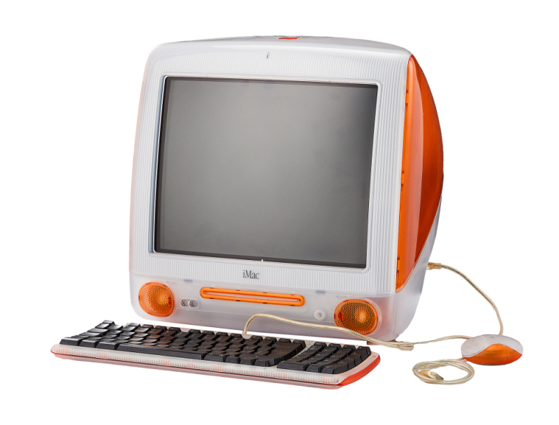 Thành công này đặt nền móng cho sự phát triển của Apple, dẫn đến các sản phẩm mang tính cách mạng như iPod và iPhone.(Ảnh: JuliensLive)