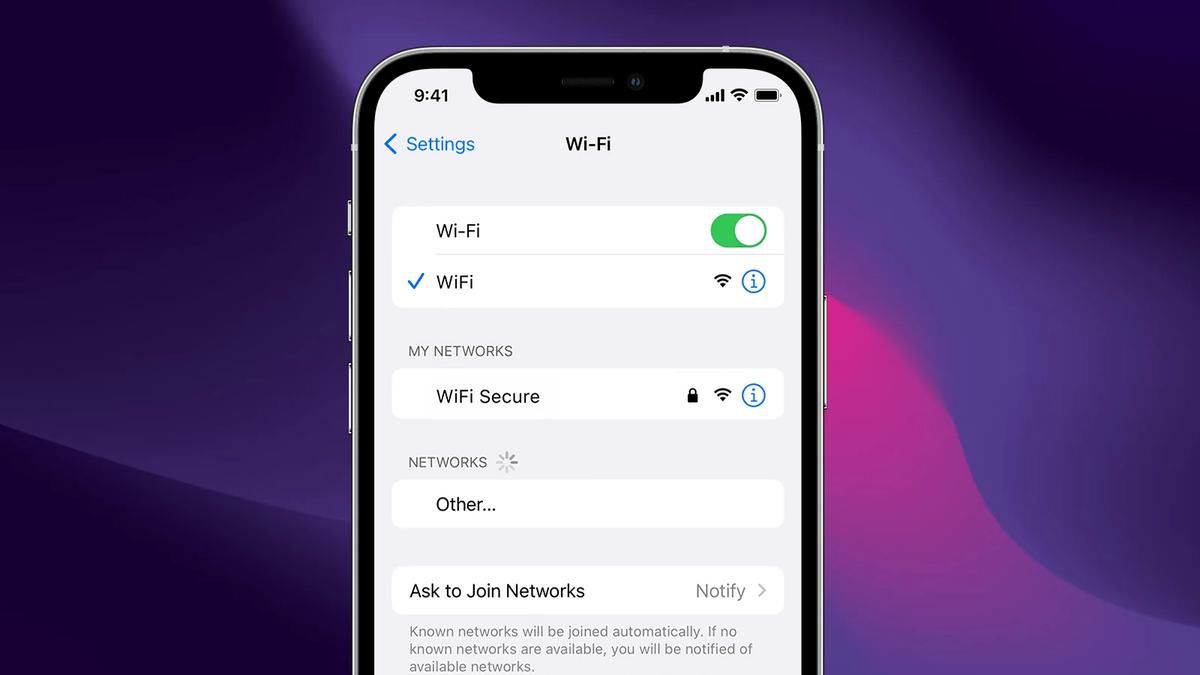 1. Chia sẻ WiFi giữa 2 iPhone: Yêu cầu cả 2 thiết bị sử dụng iOS 11 trở lên, đăng nhập iCloud và bật Bluetooth.