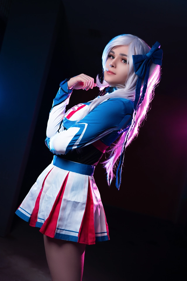 Sau khi giải nghệ, Sneaky tập trung toàn thời gian vào sự nghiệp cosplay và streaming, nổi tiếng với những bộ trang phục cosplay nhân vật nữ đẹp mắt.(Ảnh: gamek)