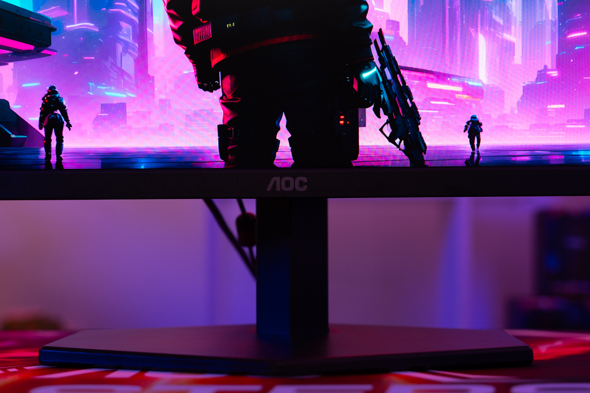 Màn hình có kích thước 27 inch, độ phân giải QHD (2K), tần số quét 180Hz và tốc độ phản hồi 0,5ms, phù hợp cho các tựa game eSports đòi hỏi phản xạ nhanh. (Ảnh:Thanh niên Việt)