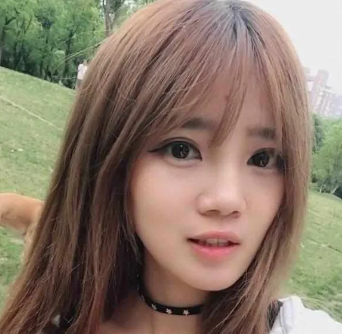 Cô đã giải nghệ để tập trung vào kinh doanh thú cưng nhưng gần đây thỉnh thoảng trở lại phát sóng.(Ảnh: News.QQ)