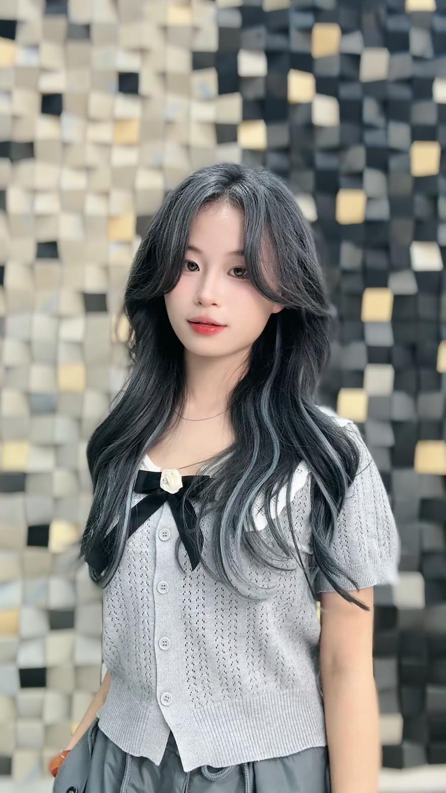 Những màn biến hình của cô không chỉ dừng lại ở việc thay đổi trang phục hay make-up.(Ảnh: FBNV)